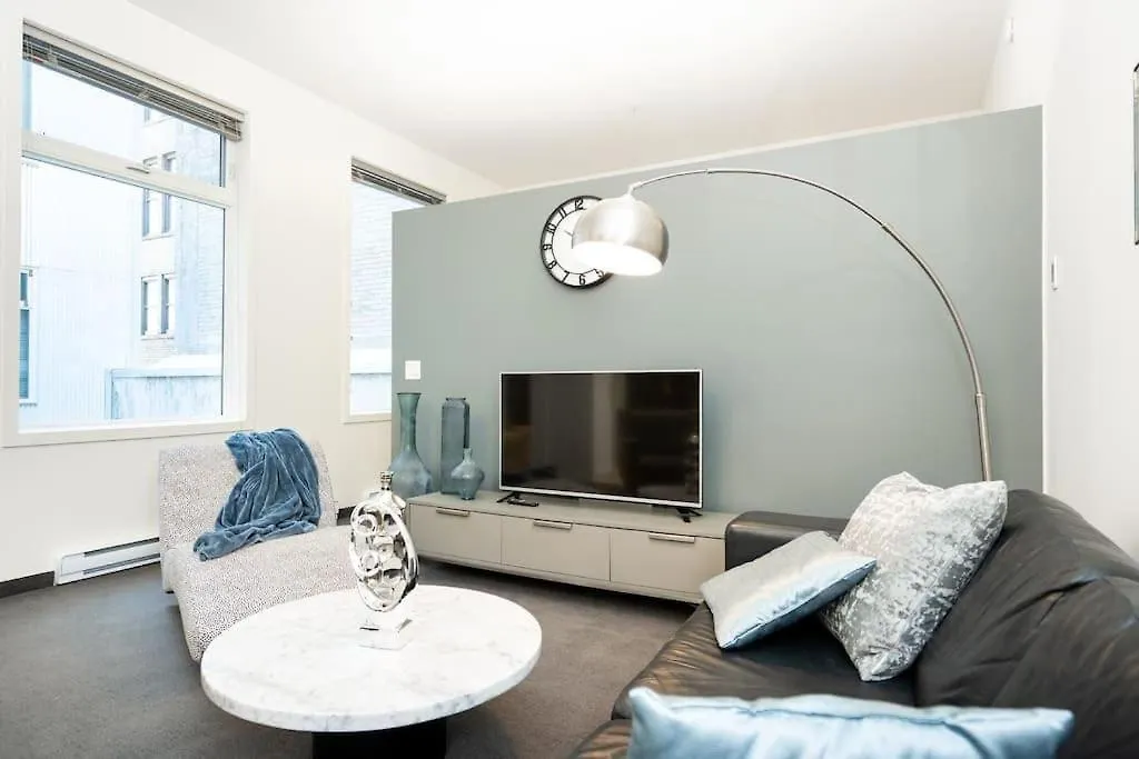 Premium 2Bd Loft Dt Heated Parking Rooftop Patio Bbq Gym Coffee Γουίνιπεγκ